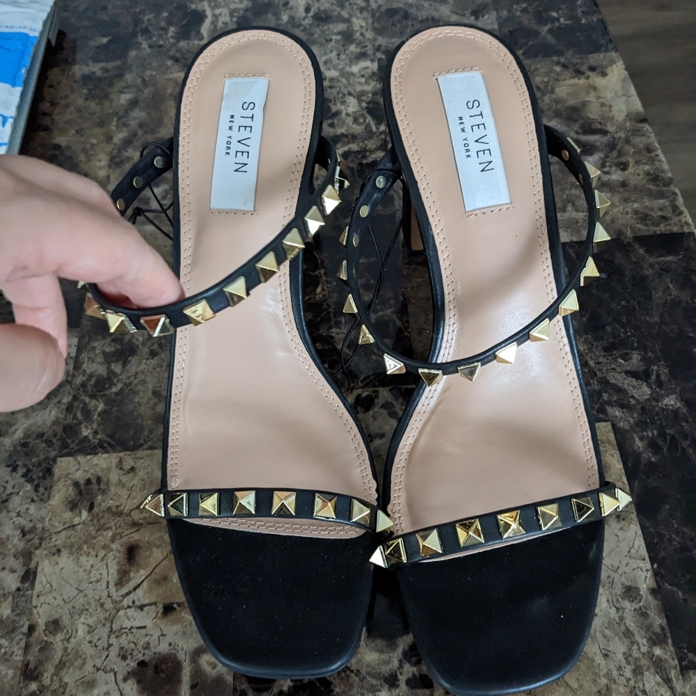 Nwot studded heels